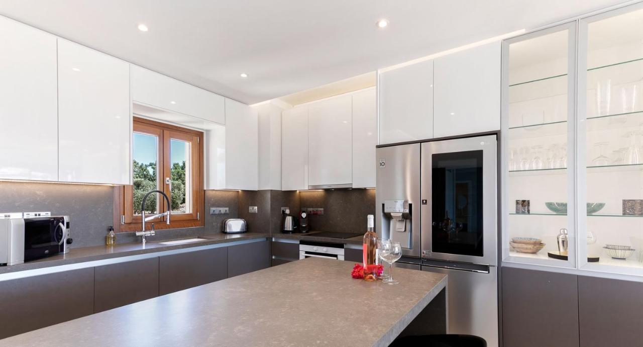 Modern Apartment Nz11 Large Balconies With Sea And Mountain Views Kouklia Exterior photo